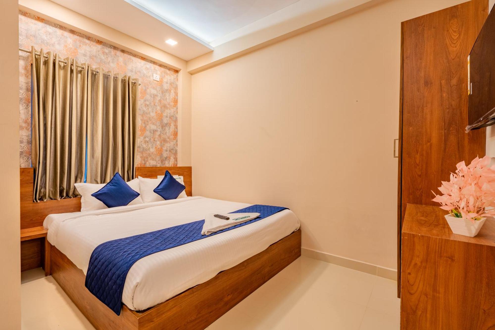 Yaad Residency Kochi Exterior foto
